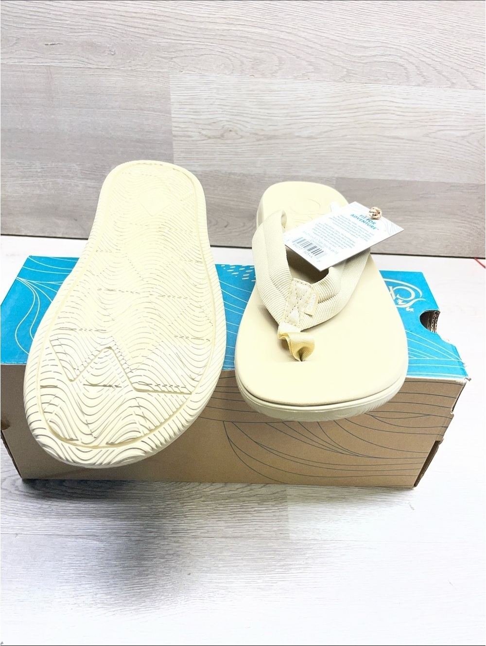 Chaco Women's Pale Butter Yellow Flip Sandals #144